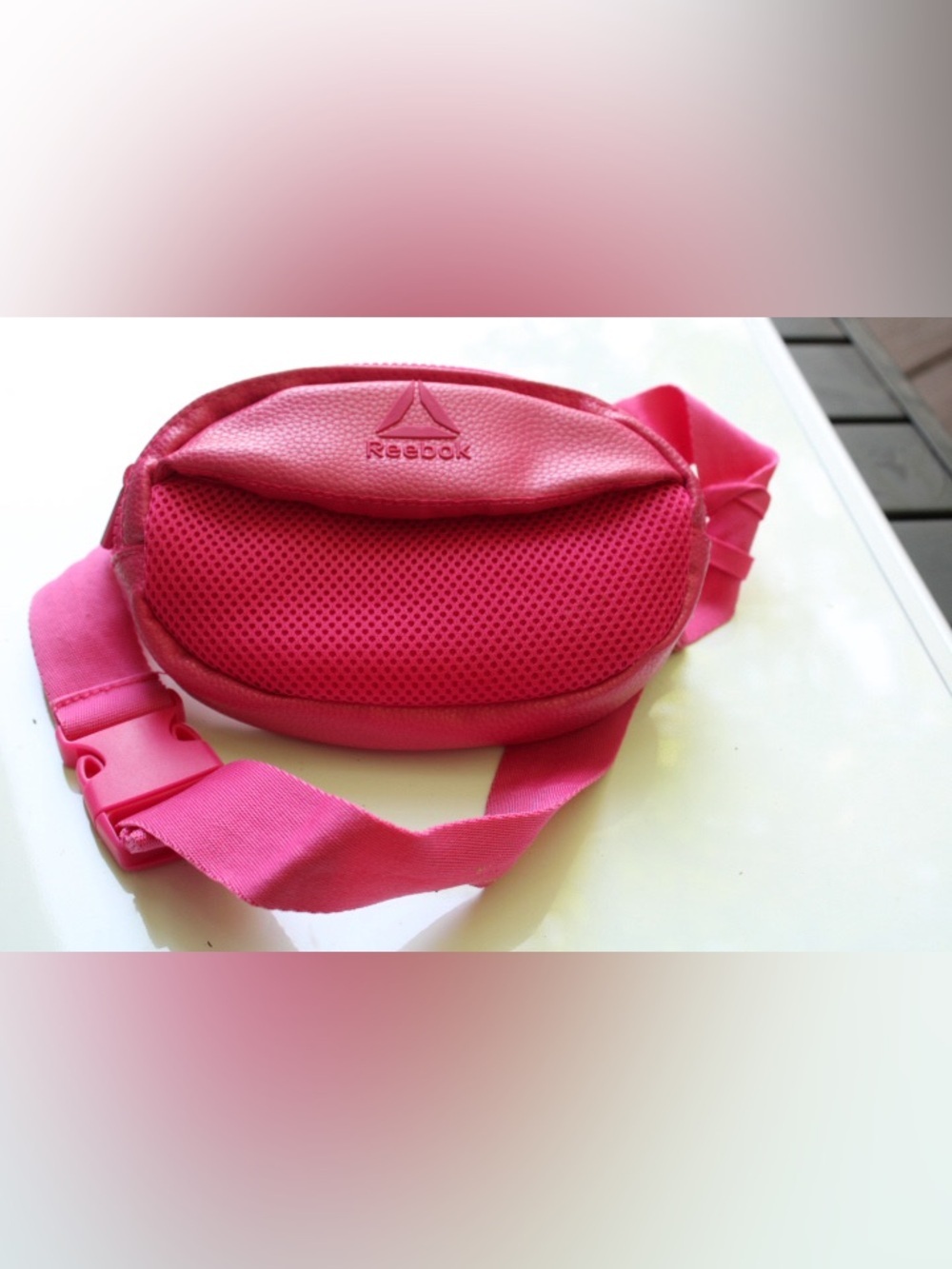 NWOT Reebok Fanny pack - Picture 6 of 7